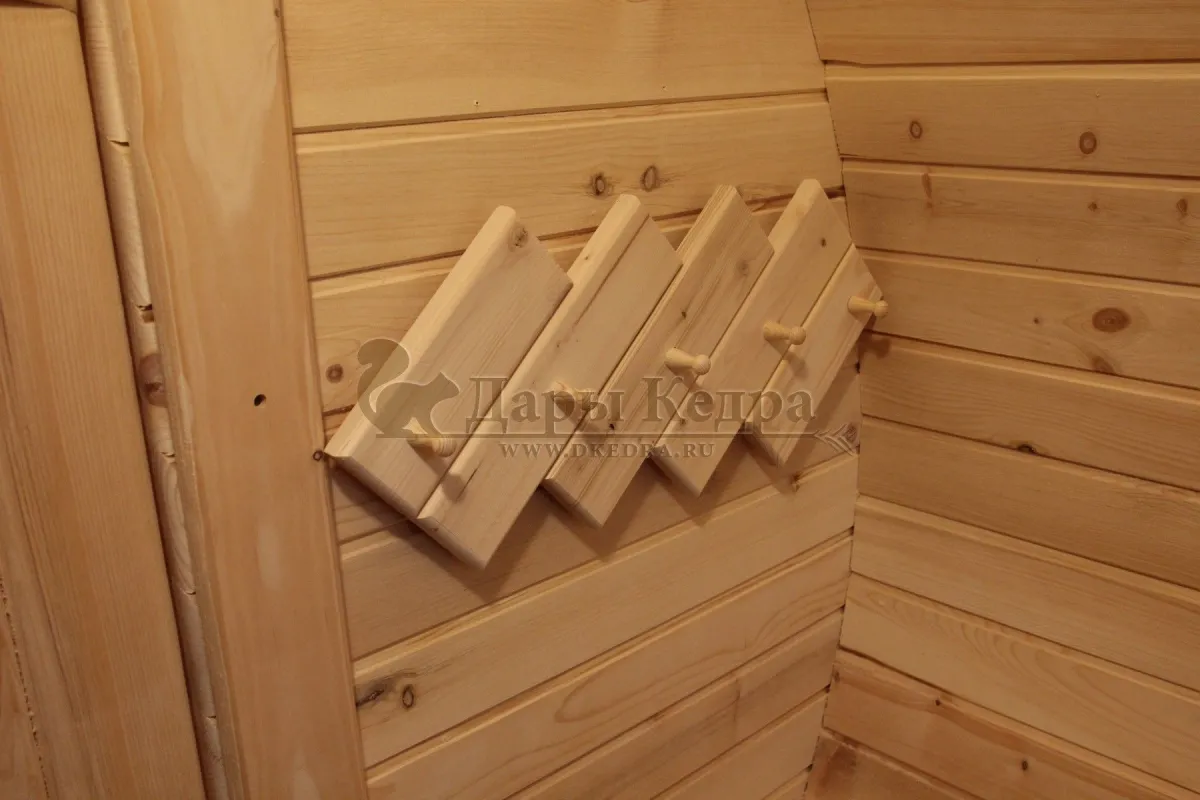 Вешалка банная (малая) из кедра